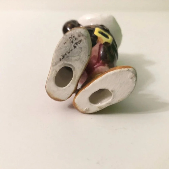 Vintage Disney  Snow White Sneezy Dwarf White Hat Figurine 3.5 Inch Tall Japan - Picture 10 of 16